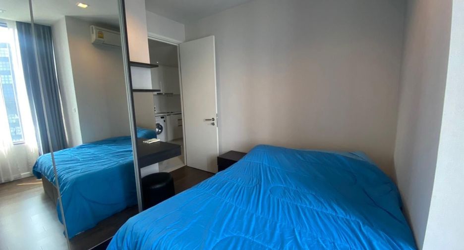 For rent 2 bedrooms condo in Sathon, Bangkok