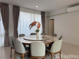 For rent 4 bedrooms house in Bang Kapi, Bangkok