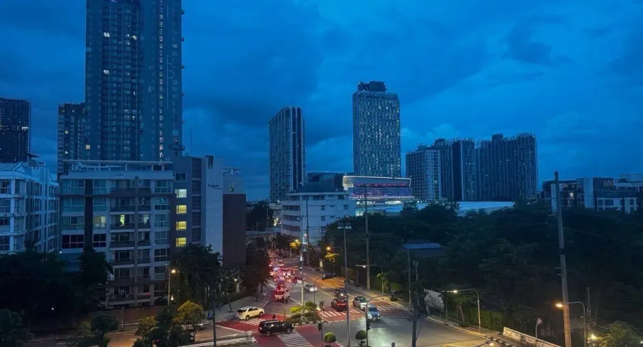 Condo en alquiler de 1 habitaciones en Phra Khanong, Bangkok
