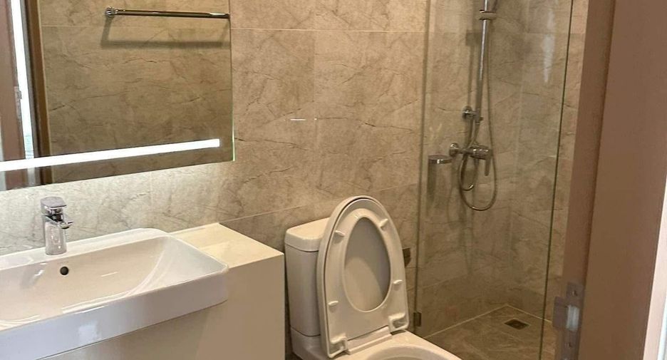 For rent 2 bedrooms condo in Watthana, Bangkok