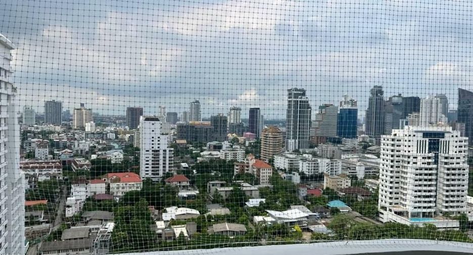 À louer 3 chambres condo à Watthana, Bangkok
