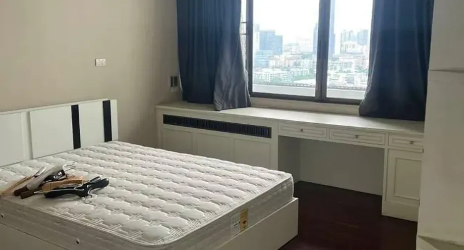 À louer 3 chambres condo à Watthana, Bangkok