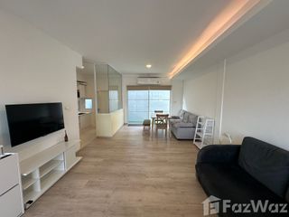 Casa adosada en alquiler de 3 habitaciones en Prawet, Bangkok