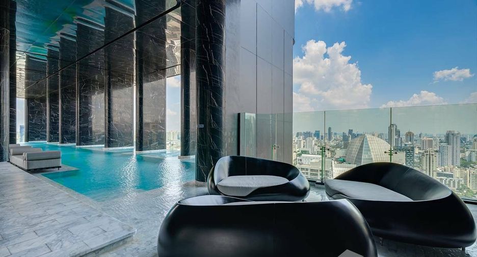 For rent 2 bedrooms condo in Khlong Toei, Bangkok