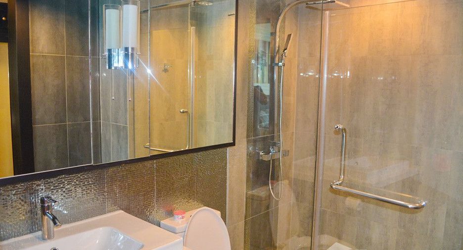 For rent 2 ベッドルーム condo in Khlong Toei, Bangkok