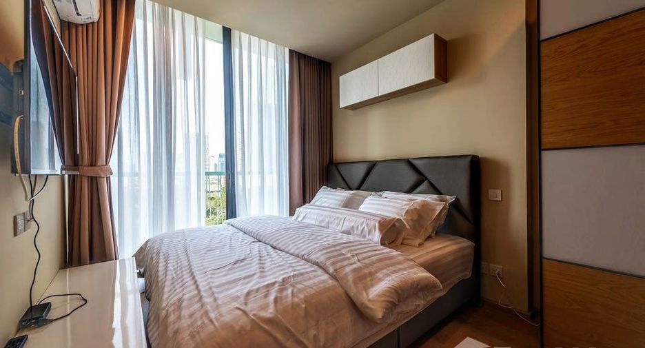 For rent 2 bedrooms condo in Watthana, Bangkok