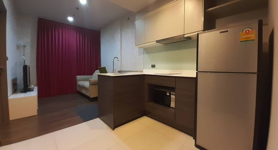 Condo en alquiler de 1 habitaciones en Watthana, Bangkok