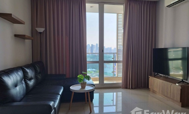 For rent 2 bedrooms condo in Huai Khwang, Bangkok