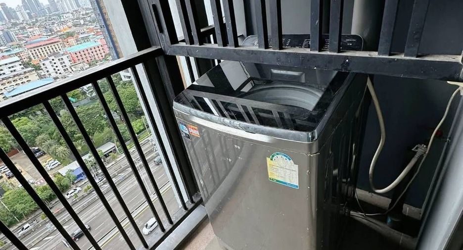 For rent 1 bed condo in Watthana, Bangkok