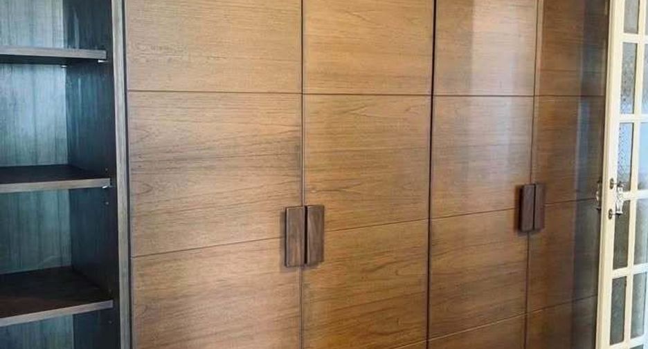 For rent 2 bedrooms condo in Chatuchak, Bangkok
