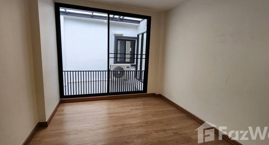 For rent 5 ベッドルーム house in Watthana, Bangkok