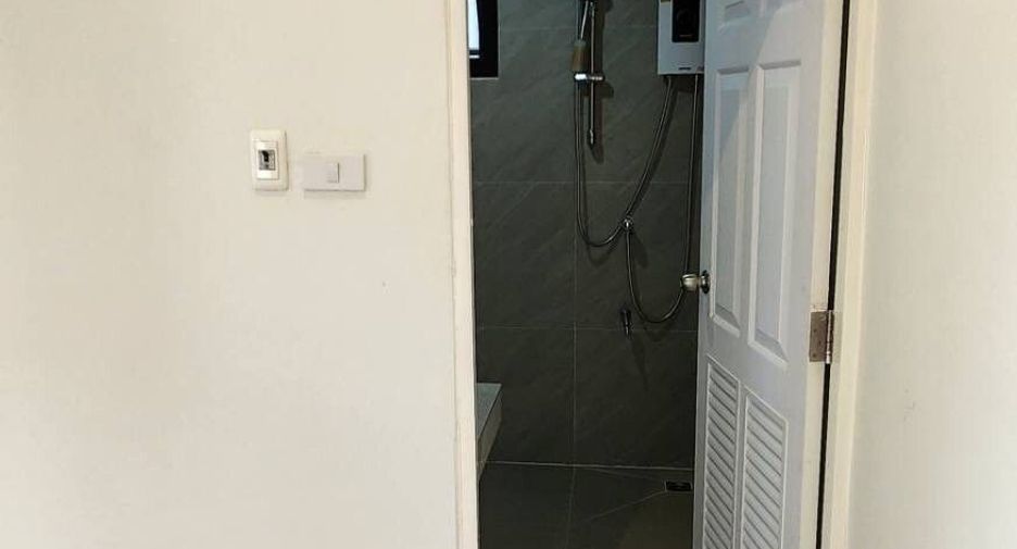 For rent 5 ベッドルーム house in Watthana, Bangkok