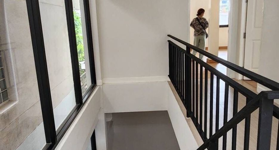 For rent 5 ベッドルーム house in Watthana, Bangkok