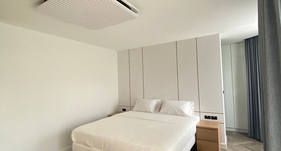 For rent 2 bedrooms apartment in Watthana, Bangkok