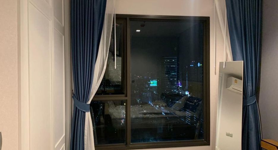 Condo en alquiler de 1 habitaciones en Huai Khwang, Bangkok
