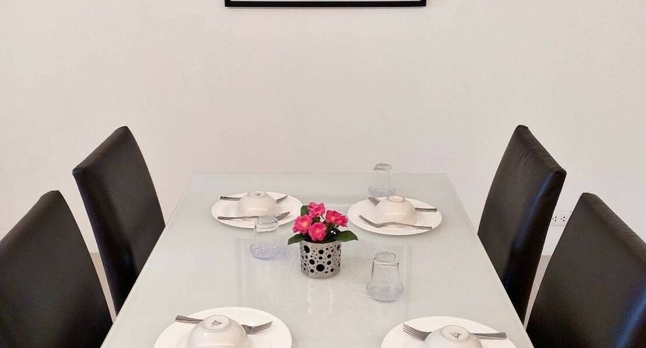 For rent 2 bedrooms condo in Khlong Toei, Bangkok