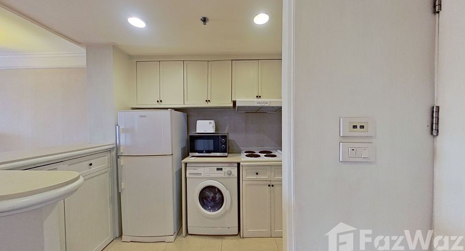 For rent 2 bedrooms apartment in Khlong Toei, Bangkok