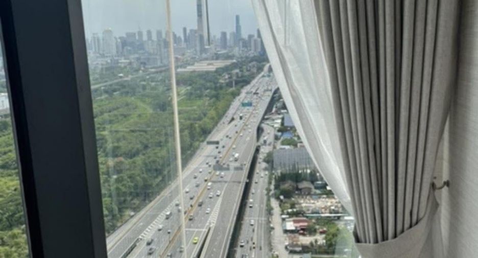 For rent 2 ベッドルーム condo in Huai Khwang, Bangkok