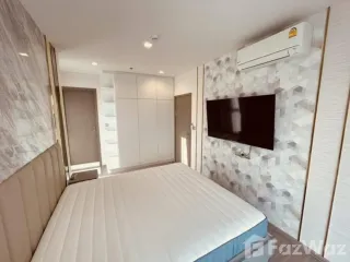 出租 2 卧室 公寓 在 Huai Khwang, 曼谷