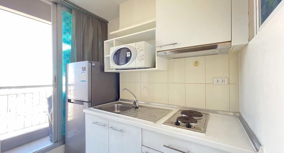 Condo en alquiler de 1 habitaciones en Huai Khwang, Bangkok
