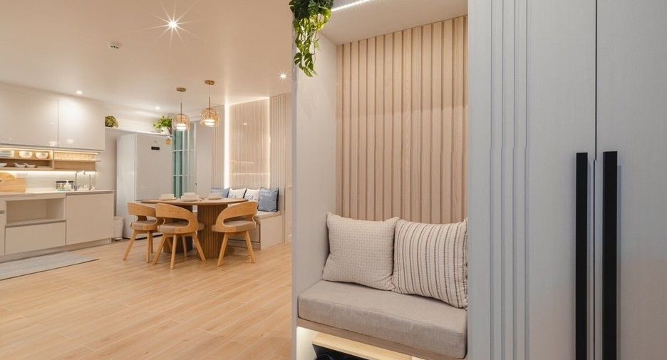 For rent 3 bedrooms condo in Yan Nawa, Bangkok