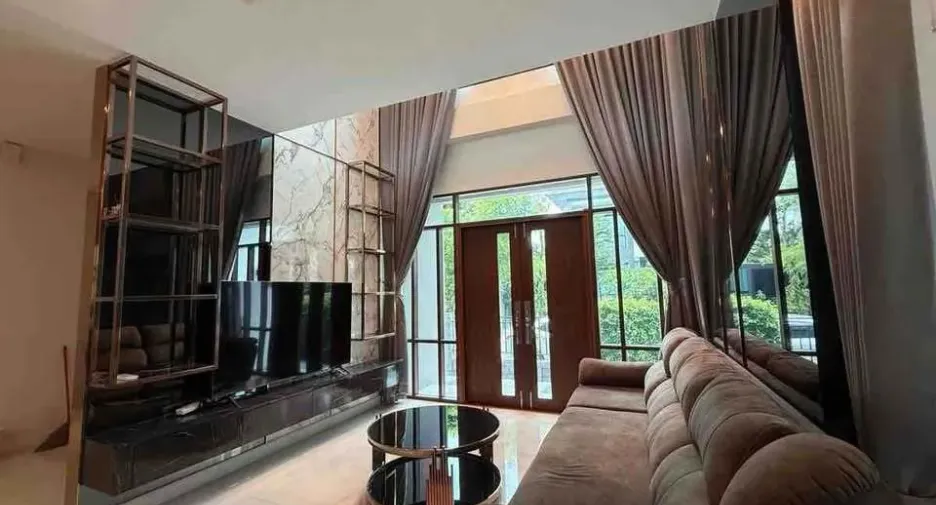 For rent 4 bedrooms house in Prawet, Bangkok