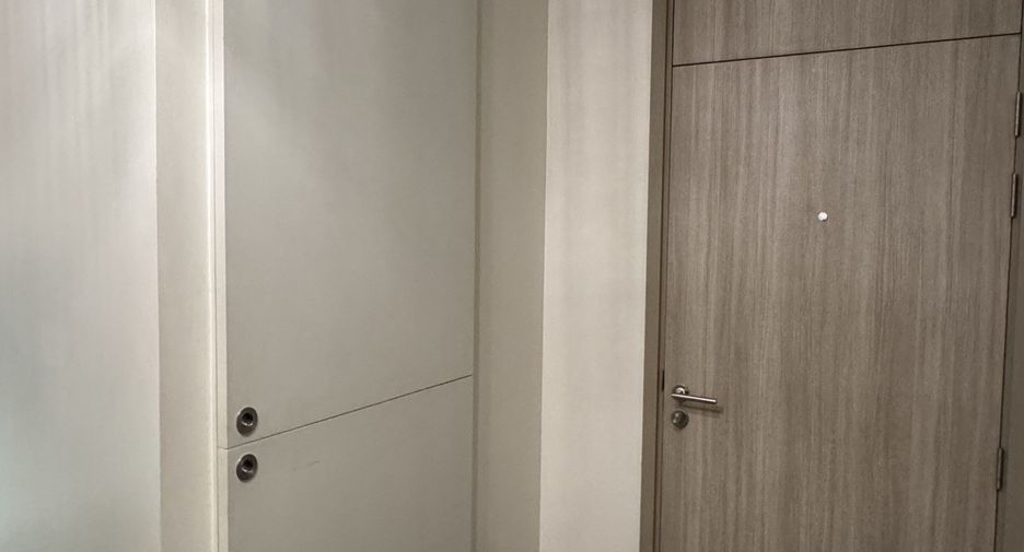 For rent 1 bed condo in Pathum Wan, Bangkok