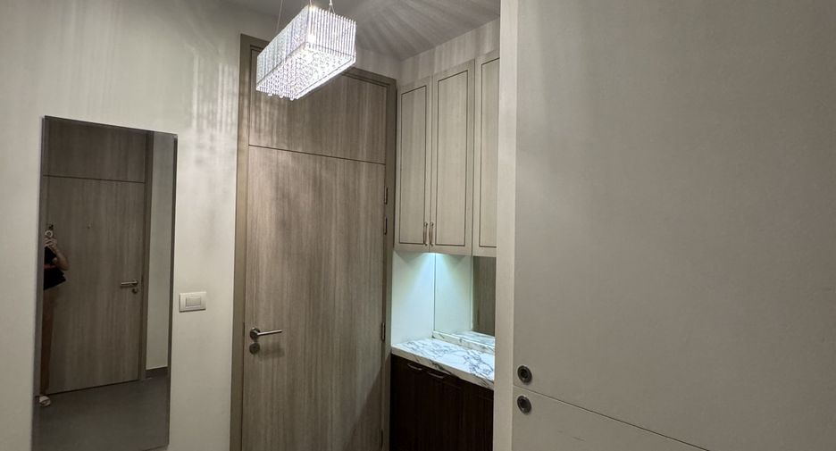 For rent 1 bed condo in Pathum Wan, Bangkok