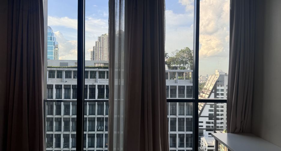 For rent 1 bed condo in Pathum Wan, Bangkok