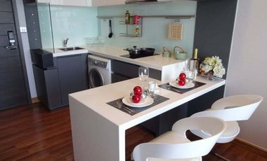 Wohnung zur Miete mit 1 Zimmer in Huai Khwang, Bangkok