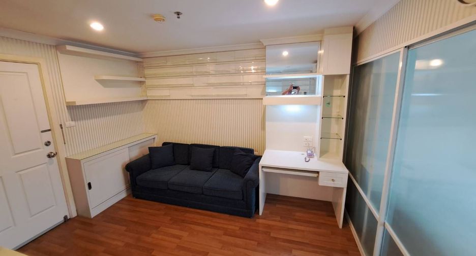 For rent 1 bed condo in Huai Khwang, Bangkok