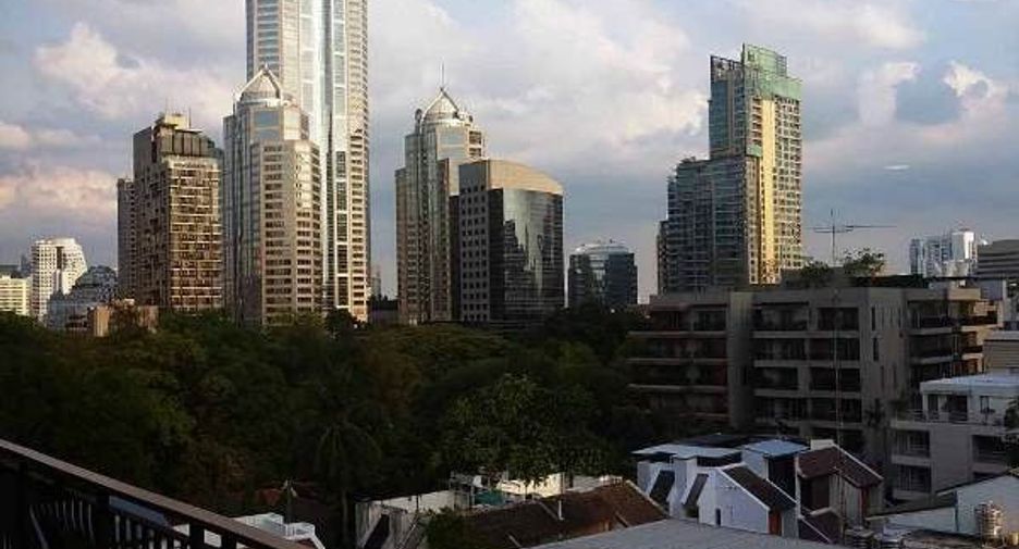 For rent 1 bed condo in Pathum Wan, Bangkok
