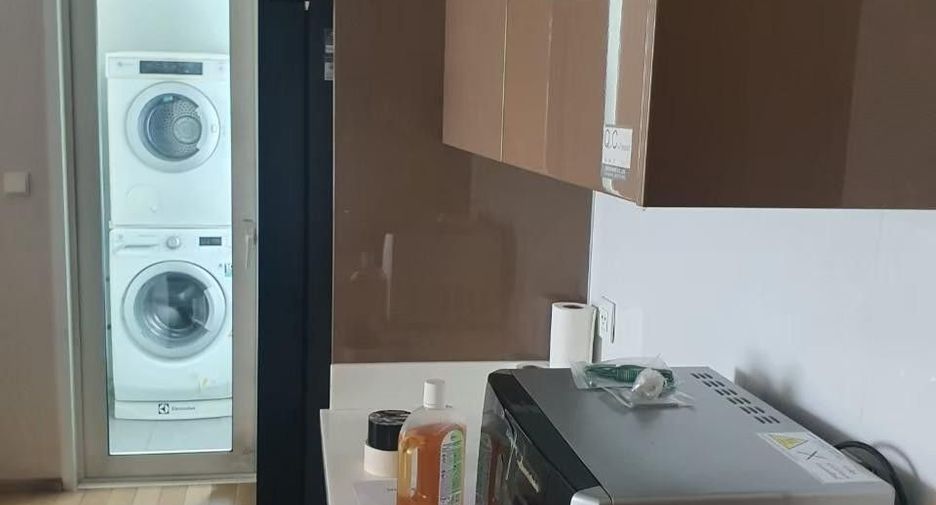 Wohnung zur Miete mit 3 Zimmer in Khlong Toei, Bangkok