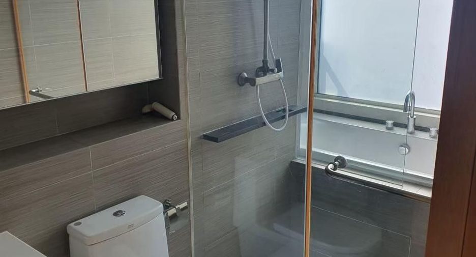 Wohnung zur Miete mit 3 Zimmer in Khlong Toei, Bangkok