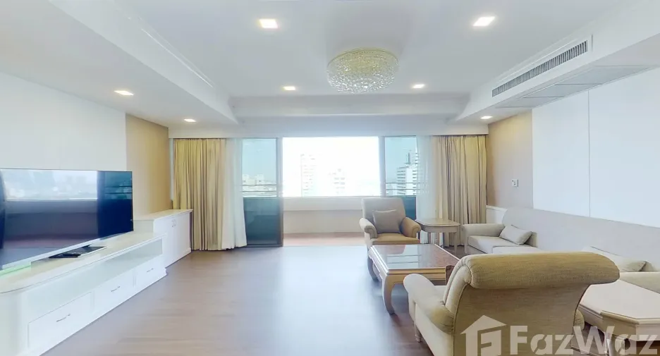For rent 4 bedrooms condo in Watthana, Bangkok