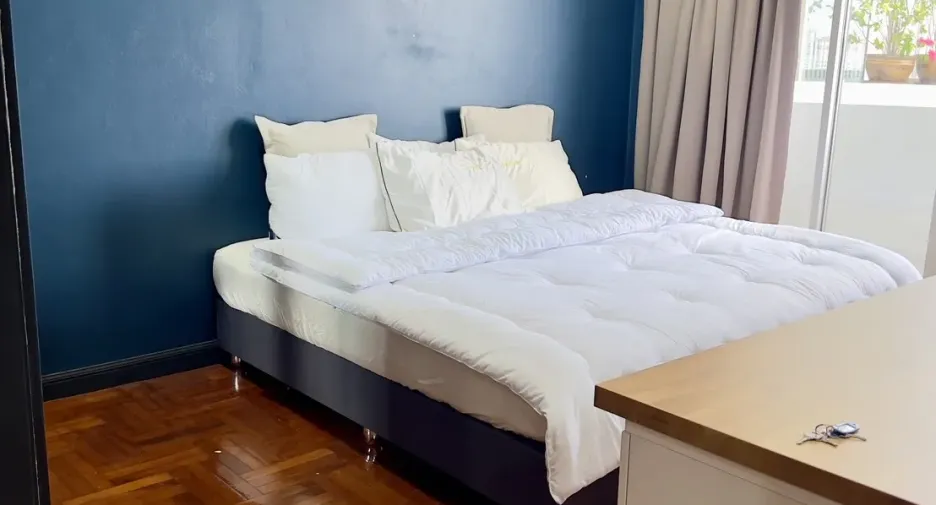 For rent 3 bedrooms condo in Watthana, Bangkok