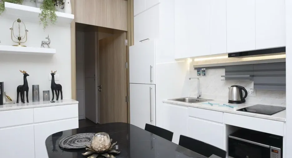 For rent 1 bed condo in Khlong Toei, Bangkok