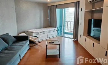 À louer 2 chambres condo à Huai Khwang, Bangkok
