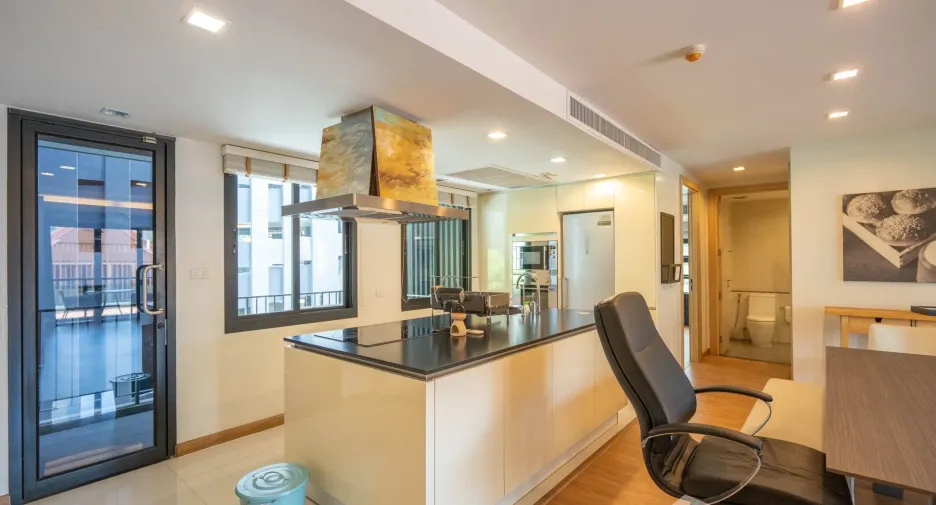 Apartamento en alquiler de 3 habitaciones en Watthana, Bangkok