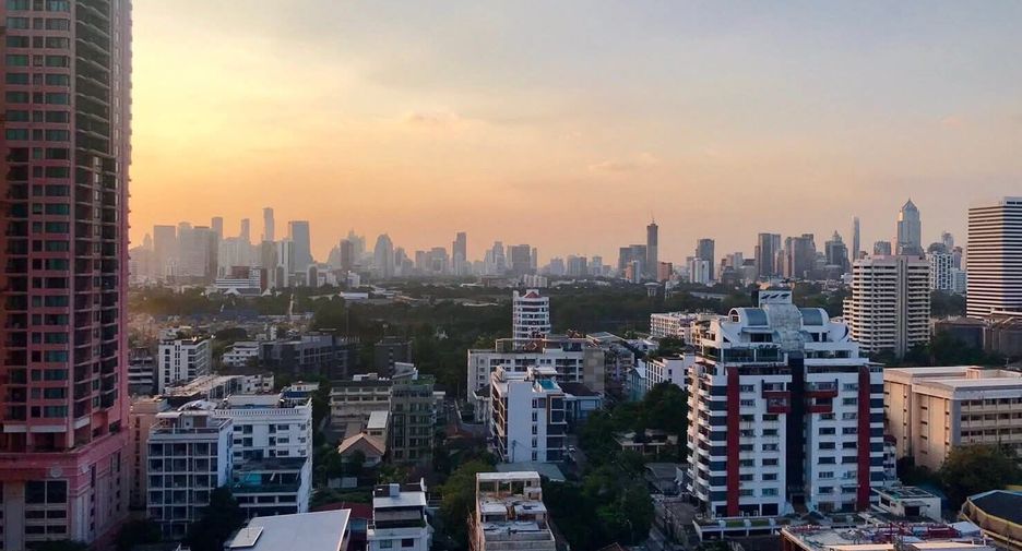 Wohnung zur Miete mit 2 Zimmer in Khlong Toei, Bangkok