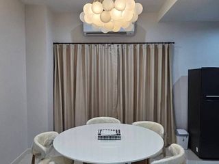 Reihenhaus zur Miete mit 3 Zimmer in Saphan Sung, Bangkok