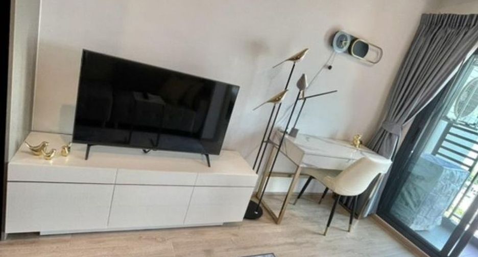 For rent 1 bed condo in Huai Khwang, Bangkok