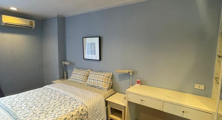 For rent 2 bedrooms condo in Phra Khanong, Bangkok