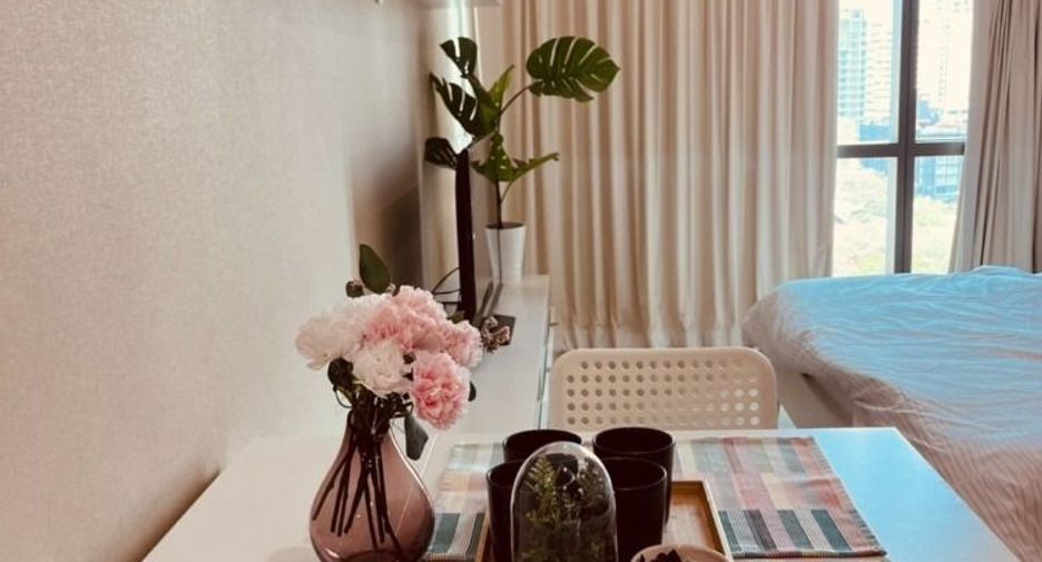 For rent studio condo in Watthana, Bangkok