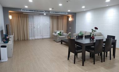 Wohnung zur Miete mit 3 Zimmer in Watthana, Bangkok