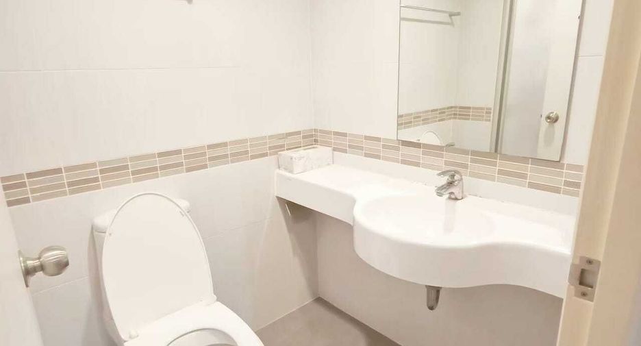For rent 1 bed condo in Huai Khwang, Bangkok