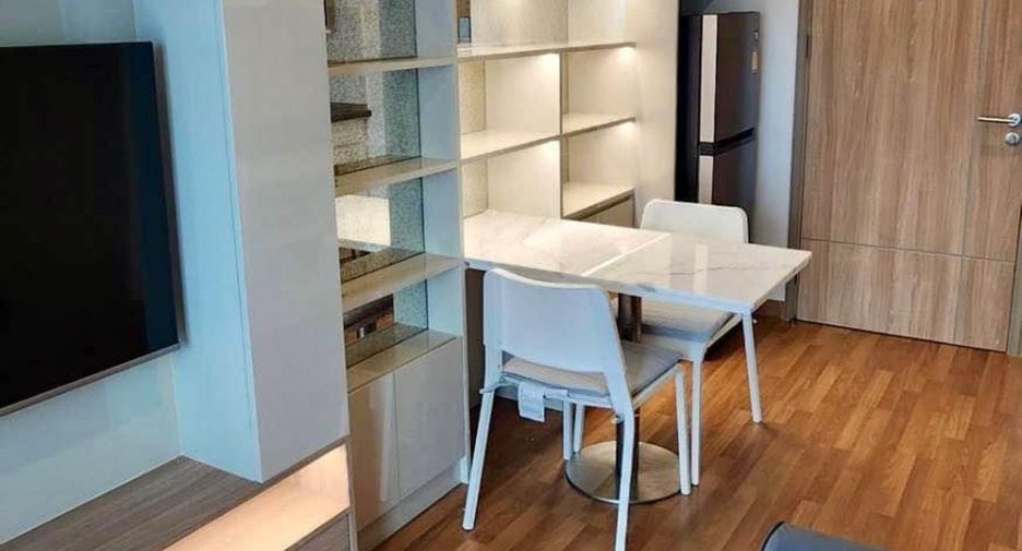 For rent 1 bed condo in Yan Nawa, Bangkok