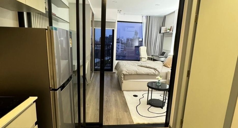 For rent 1 bed condo in Huai Khwang, Bangkok