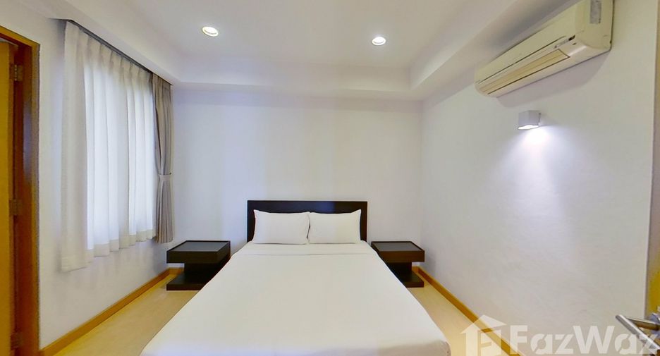 For rent 2 bedrooms apartment in Watthana, Bangkok
