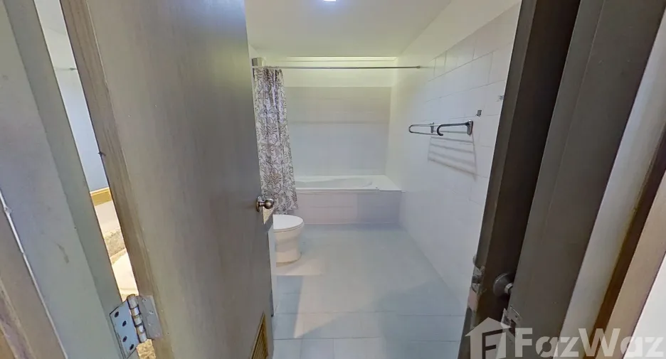 For rent 1 bed condo in Phra Khanong, Bangkok